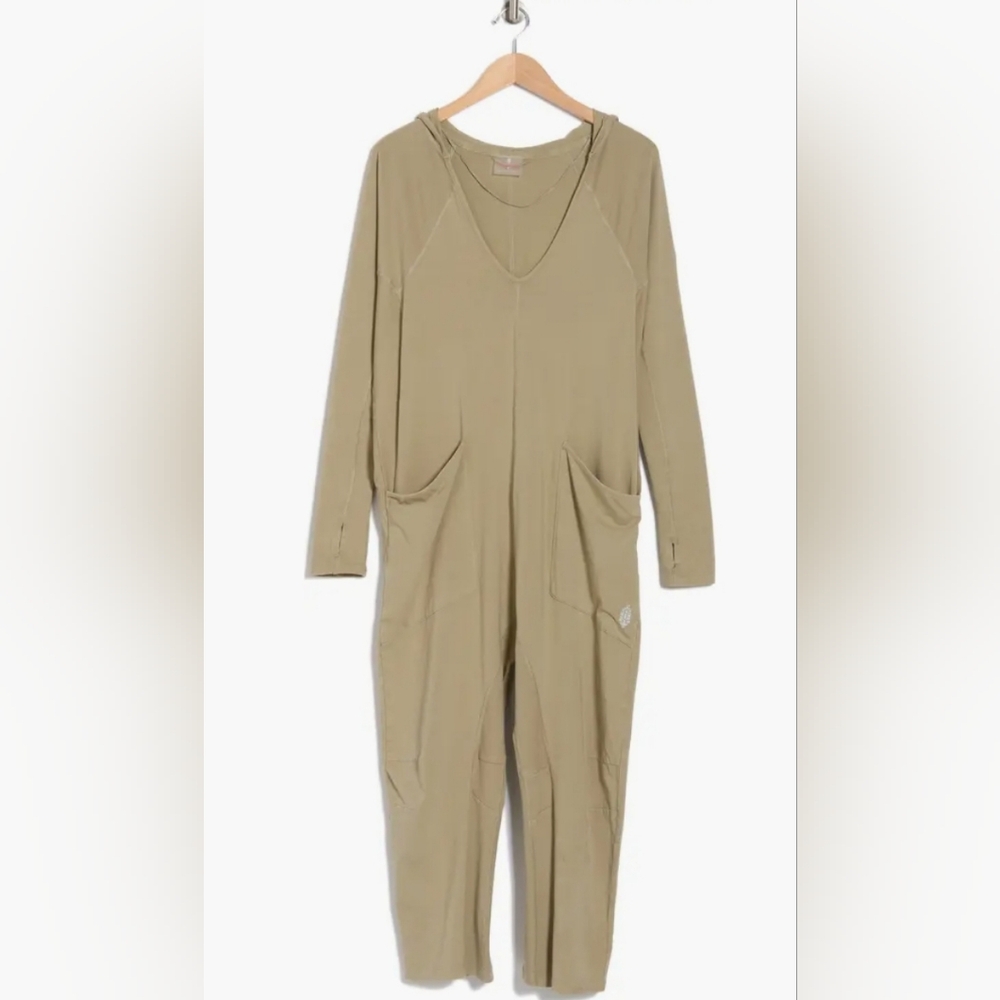 NWOT FP Movement Hot Shot Long Sleeve Stretch Cotton Jumpsuit Size Small